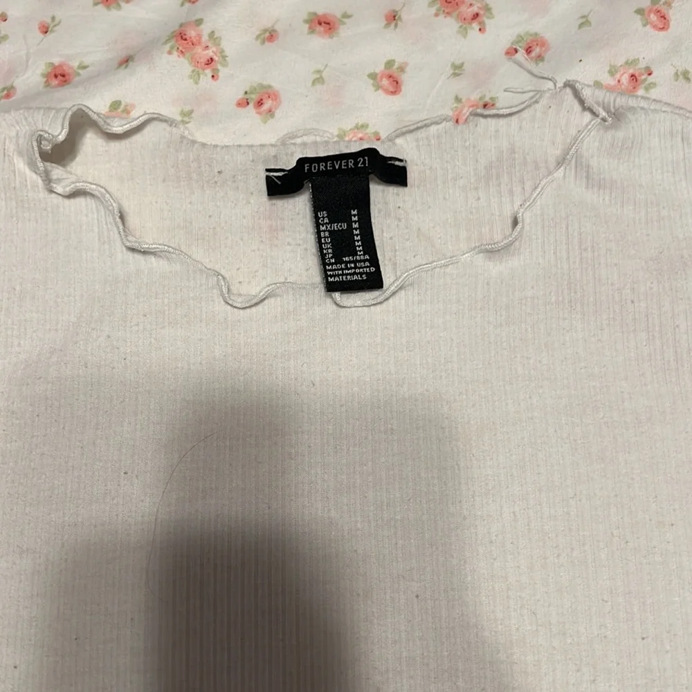 Plan white crop top - Picture 2 of 4